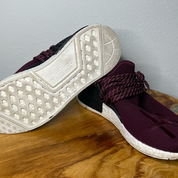 adidas nmd r1 pharrell hu friends and family burgundy